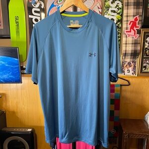 Under Armour heat gear men’s size XL Teal Performance Tee